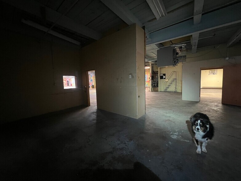 More Photos Of 27 Revere St, Portland Warehouse For Lease