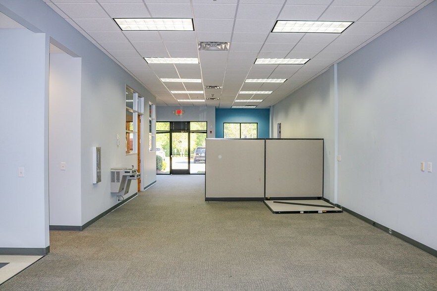 More Photos Of 3820 N Elm St, Greensboro Medical For Lease