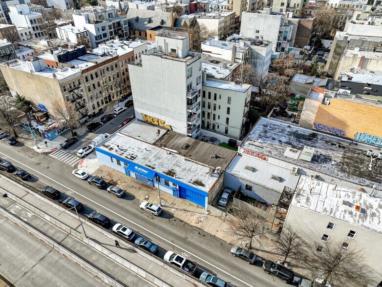 More Photos Of 163 Dupont St, Brooklyn Industrial For Sale