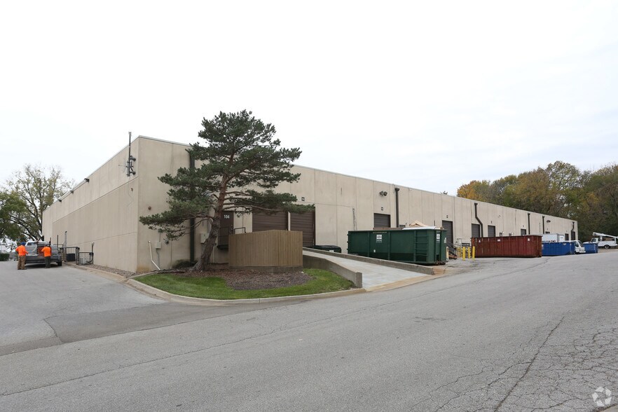 More Photos Of 104-116 Greystone Ave, Kansas City Warehouse For Lease