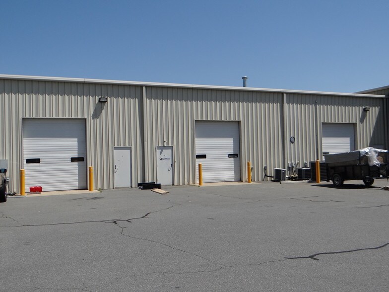 More Photos Of 45 Odell School Rd, Concord Light Distribution For Lease