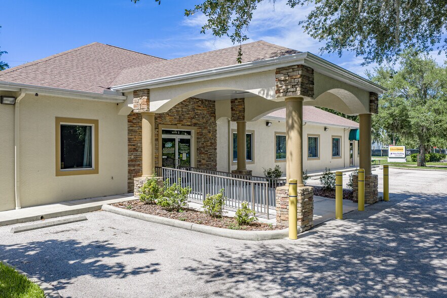 More Photos Of 1214 W Reynolds St, Plant City Office For Sale