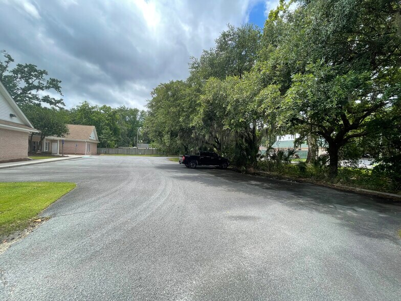 More Photos Of 2812 Williams St, Savannah Medical For Lease