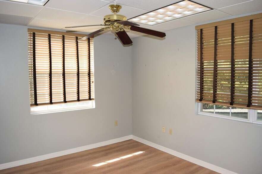 More Photos Of 2707 W Fairbanks Ave, Winter Park Office For Lease