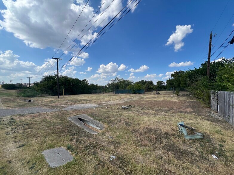 Primary Photo Of 4401 W Stan Schlueter Loop, Killeen Land For Sale