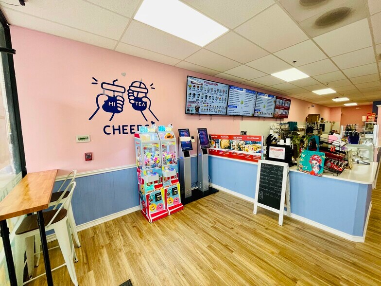 More Photos Of 3068 Kirchoff Rd, Rolling Meadows General Retail For Sale