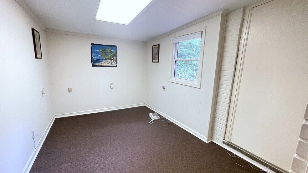 More Photos Of 14 Farmer St, Newnan Medical For Sale