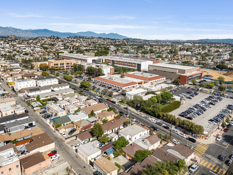 More Photos Of 549 S Mathews St, Los Angeles Apartments For Sale