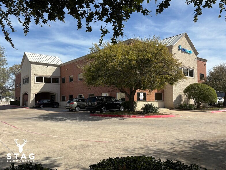 Primary Photo Of 571 W Main St, Lewisville Medical For Lease