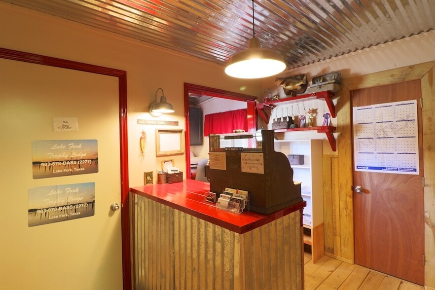 More Photos Of 2784 W State Highway 154, Quitman Hotel For Sale