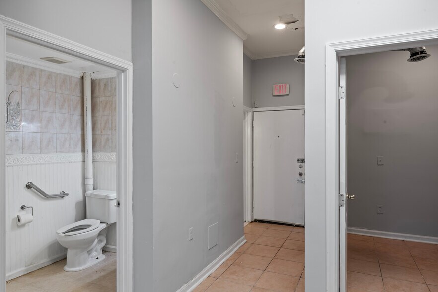 More Photos Of 5413 Georgia Ave NW, Washington Storefront For Lease