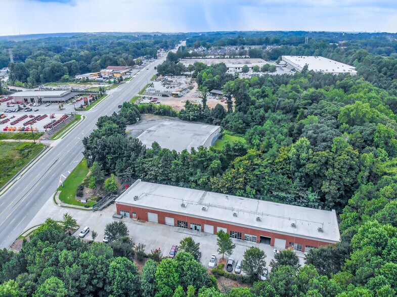 More Photos Of 4995 Buford Hwy, Peachtree Corners Light Distribution For Lease