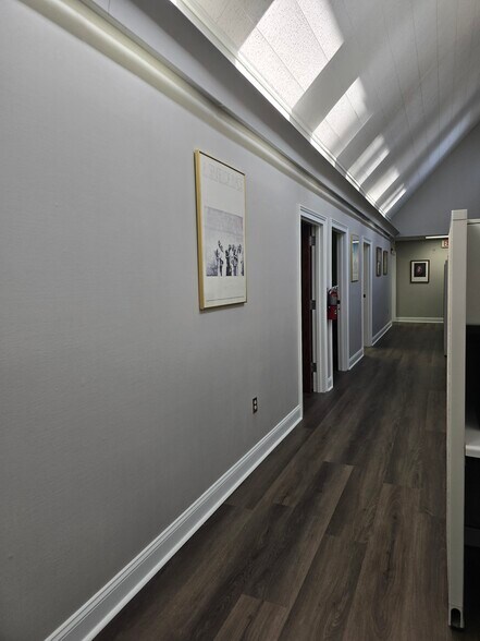 More Photos Of 400 Percival Rd, Columbia Office For Lease
