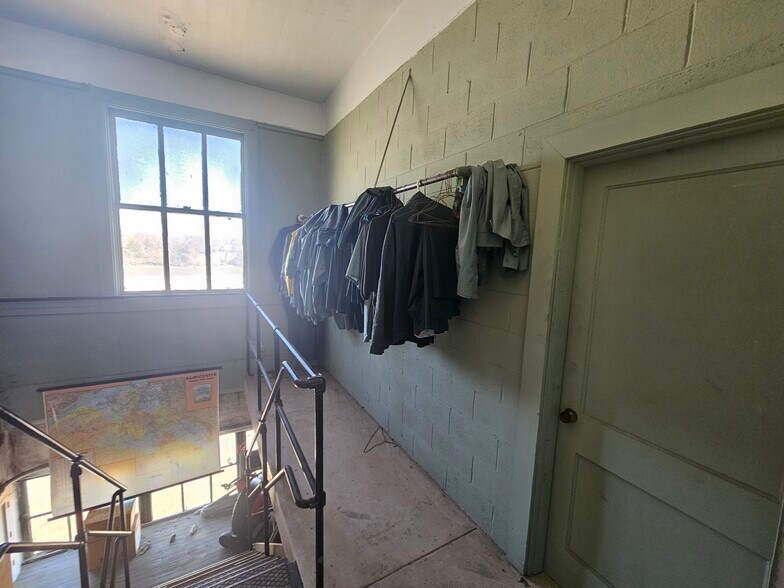 More Photos Of 173 Water St, Bridgeton Warehouse For Sale