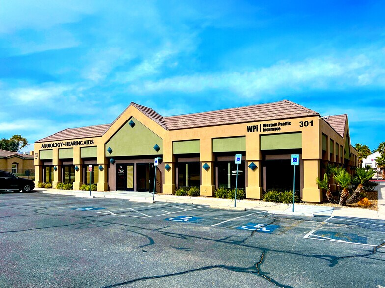Primary Photo Of 301 N Pecos Rd, Henderson Medical For Lease