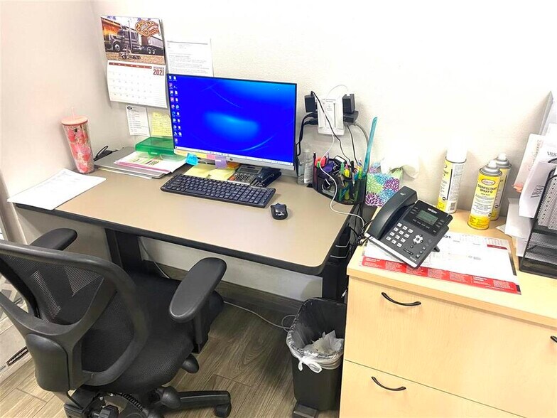 More Photos Of 405 Logistics, Laredo Industrial For Lease