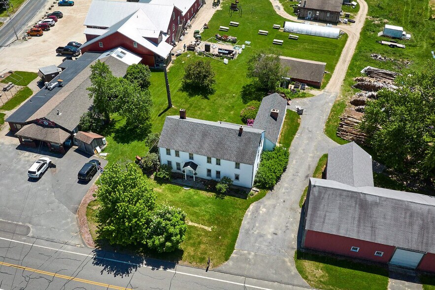 More Photos Of 138 Main Rd, Westhampton Restaurant For Sale
