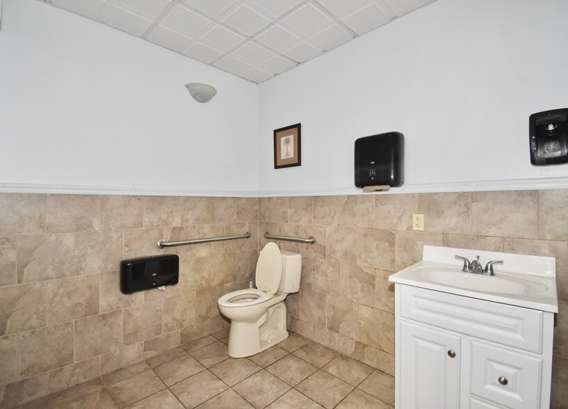 More Photos Of 181-187 Chestnut St, Springfield Apartments For Sale