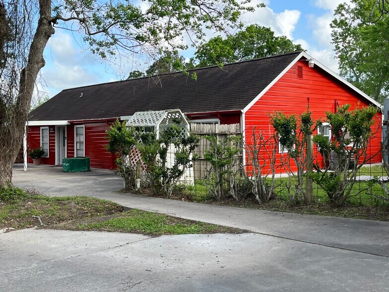 More Photos Of 15911 Fir Rd, Santa Fe Daycare Center For Sale