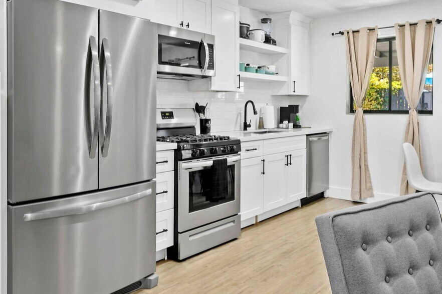 More Photos Of 3139 N 40th St, Phoenix Apartments For Sale