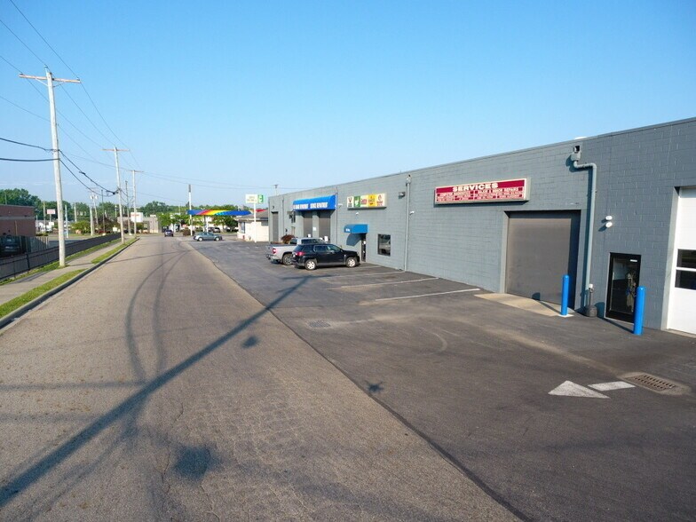 More Photos Of 2821 Garland St, Niles Auto Repair For Sale