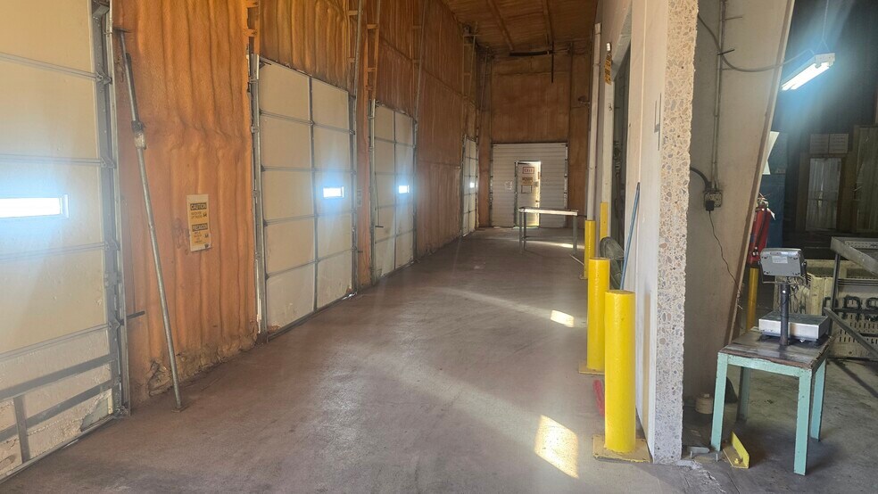 More Photos Of 2200 & 2100 Trophy Dr, McAllen Warehouse For Sale