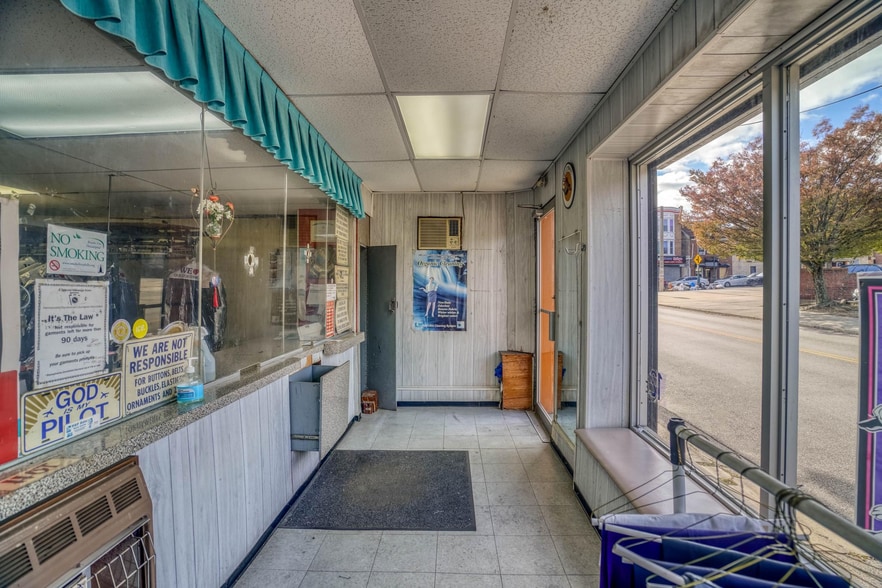 More Photos Of 12 E Wister St, Philadelphia Storefront For Sale