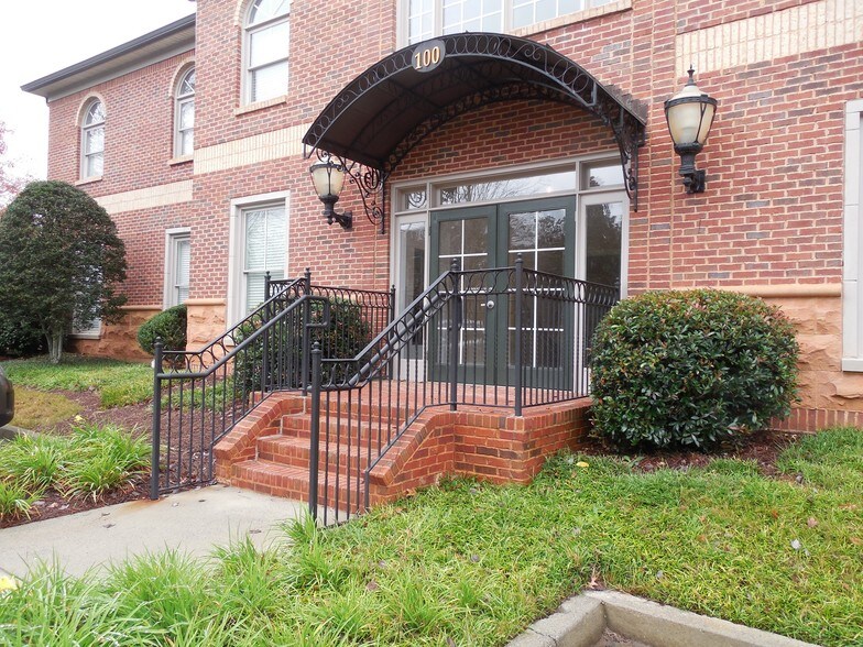 More Photos Of 4080 McGinnis Ferry Rd, Alpharetta Coworking Space