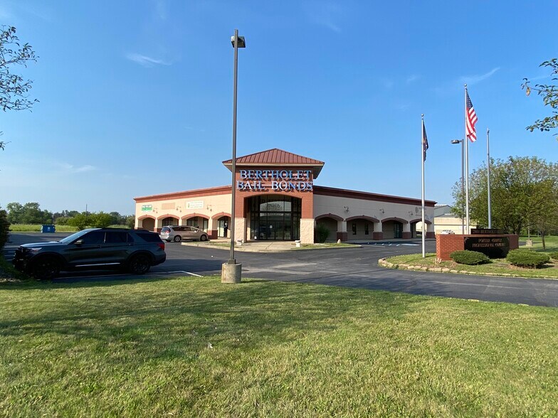 More Photos Of 2801 Bertholet Blvd, Valparaiso Office For Sale