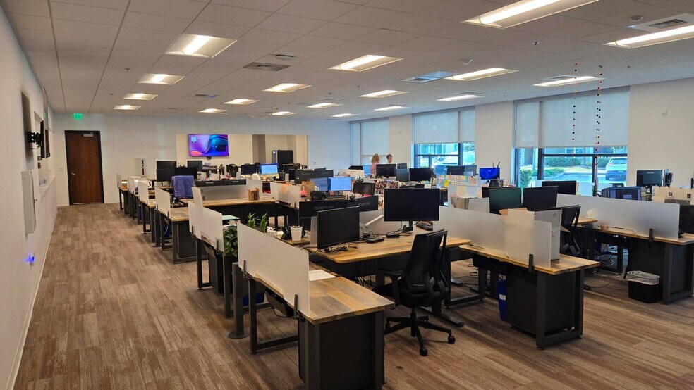 More Photos Of 1501 Belle Isle Ave, Mount Pleasant Office For Lease