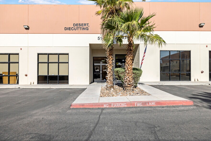 More Photos Of 5148 W Patrick Ln, Las Vegas Warehouse For Lease