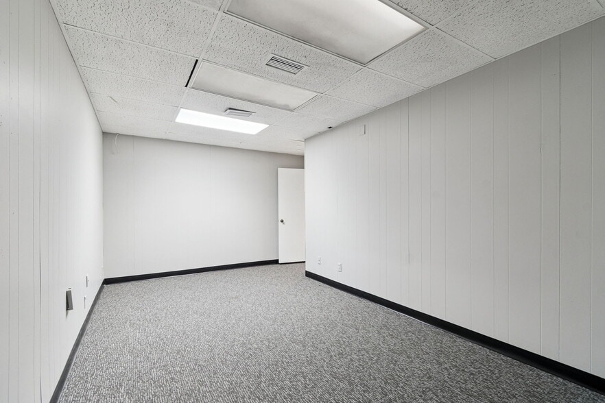 More Photos Of 715 McDuff Ave N, Jacksonville Storefront Retail Residential For Sale