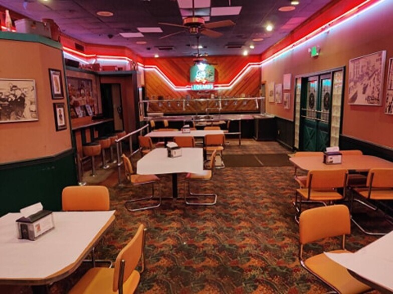 More Photos Of 5465 Fox Plaza Dr, Memphis Restaurant For Lease