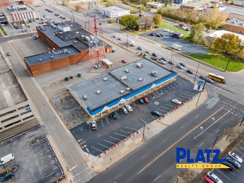 More Photos Of 231-239 Main Ave SW, Warren Storefront For Sale