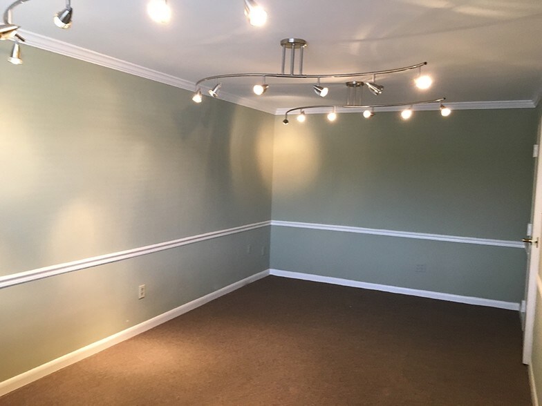 More Photos Of 4405 East West Hwy, Bethesda Office For Lease