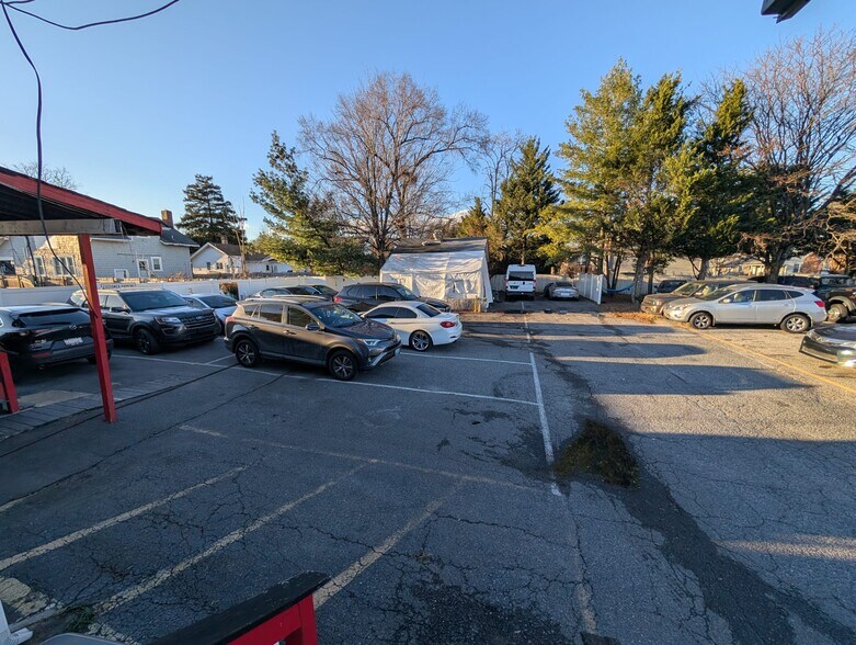 More Photos Of 4104 Bladensburg Rd, Brentwood Freestanding For Lease