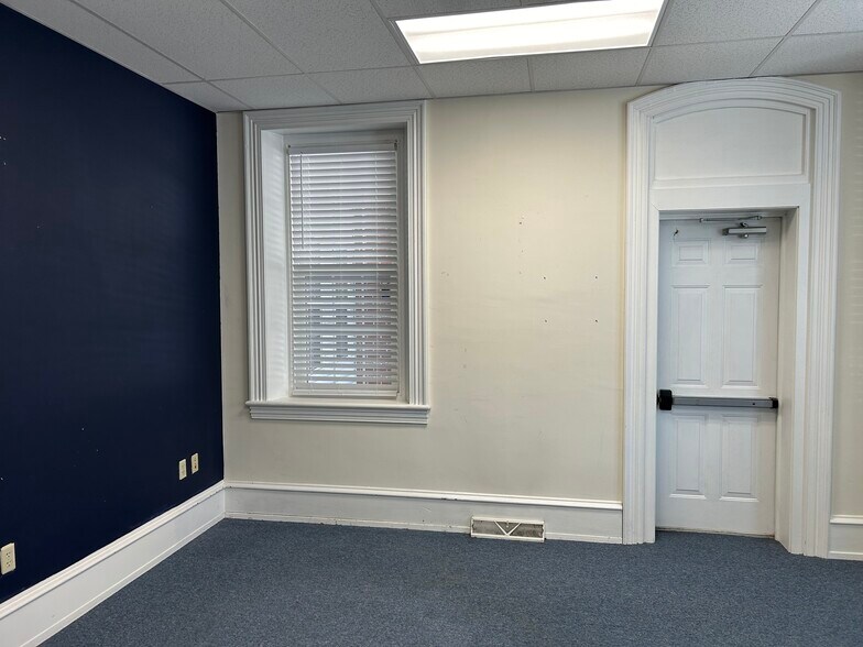 More Photos Of 555 2nd Ave, Collegeville Medical For Lease