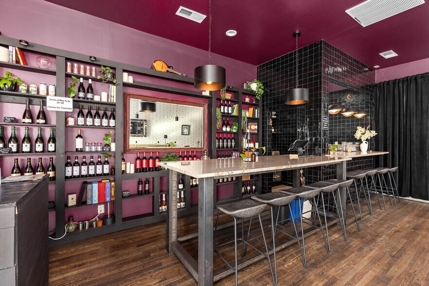 More Photos Of 442 High St, Lyons Restaurant For Sale