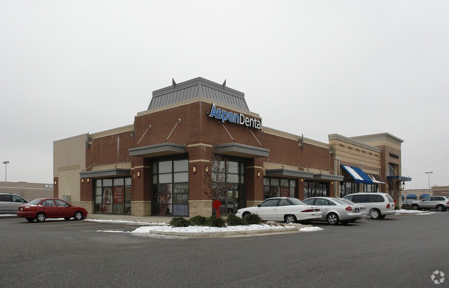 More Photos Of 3171-3221 Westgate Mall, Fairview Park Unknown For Lease