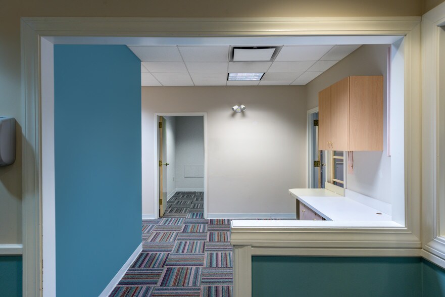 More Photos Of 2168 Diamond Hill Rd, Woonsocket Unknown For Lease