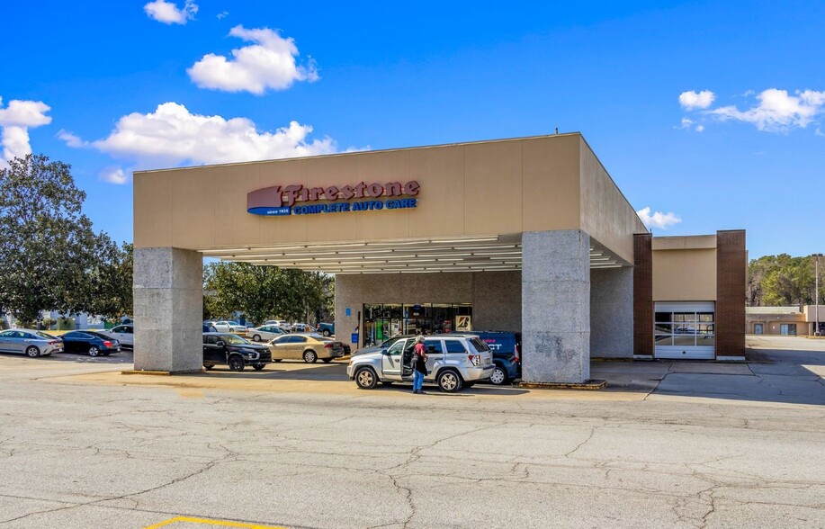 Primary Photo Of 2847 Candler Rd, Decatur Auto Repair For Sale