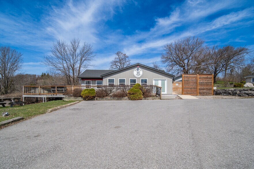 More Photos Of 1004 Medical Center Rd, Sharbot Lake Restaurant For Sale