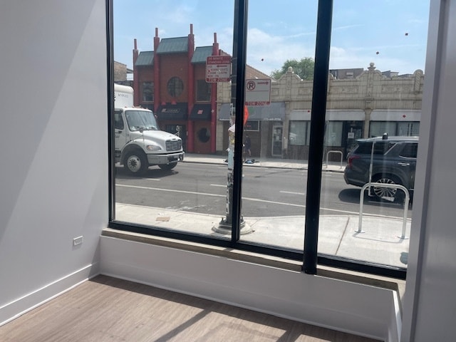 More Photos Of 2839 N Milwaukee Ave, Chicago Storefront Retail Office For Lease