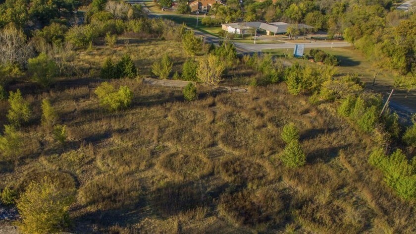 More Photos Of 1405 W Washington St, Denison Land For Sale