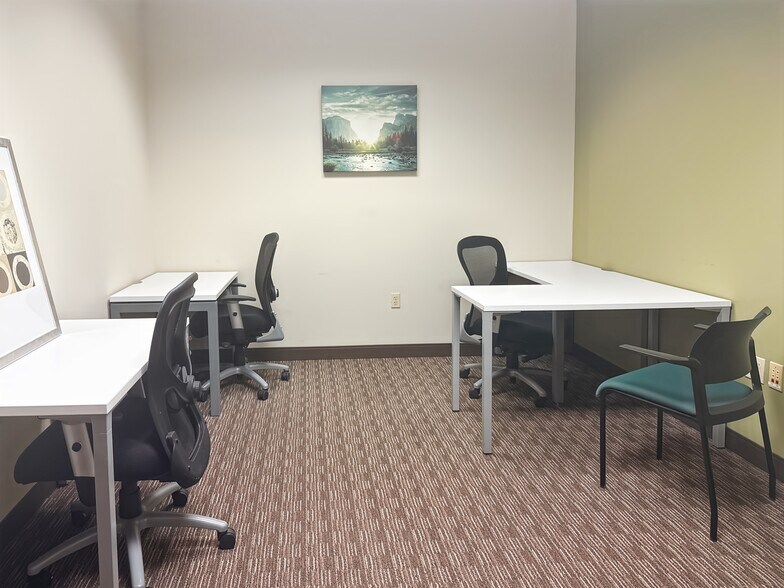 More Photos Of 7702 E Doubletree Ranch Rd, Scottsdale Coworking Space