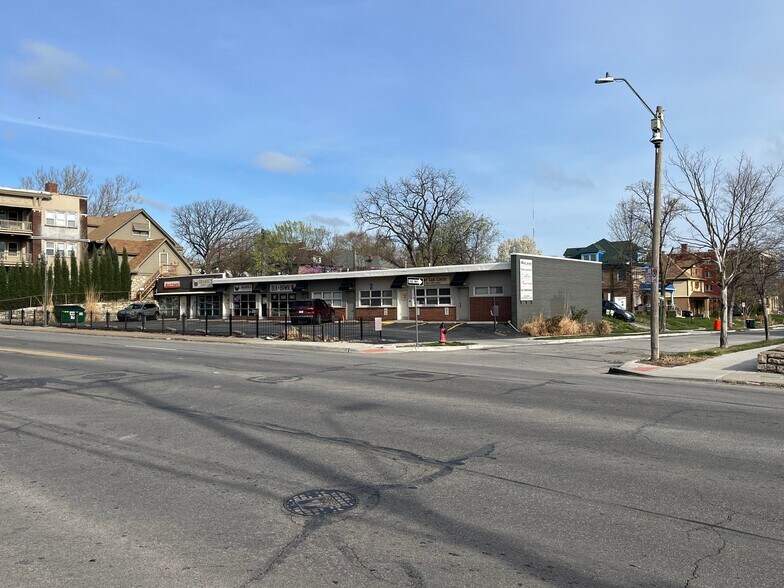 More Photos Of 100-108 W 39th St, Kansas City Storefront Retail Office For Lease