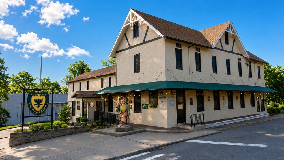 More Photos Of 4254 Arthur Kill Rd, Staten Island Storefront Retail Residential For Sale