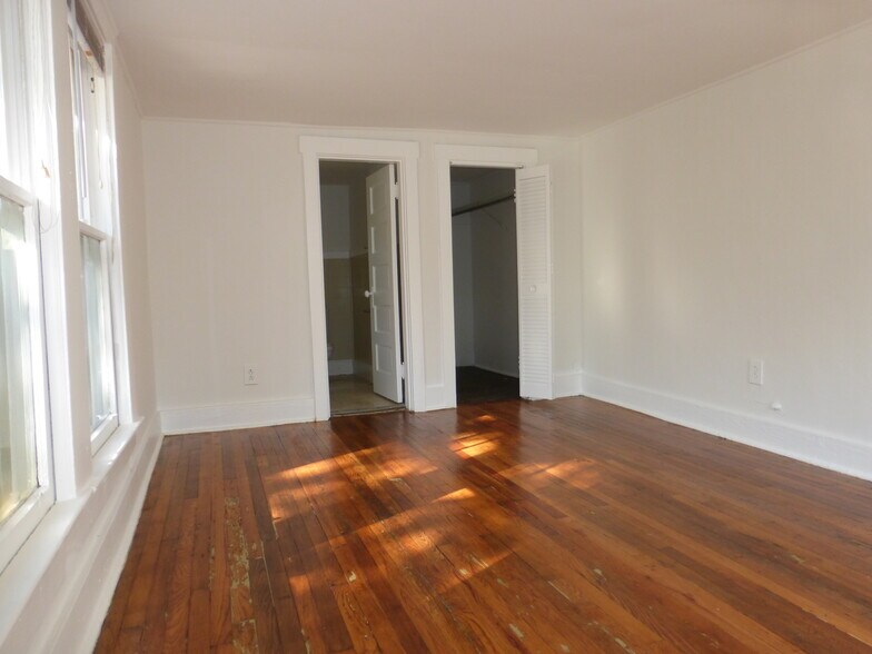 More Photos Of 2319 W Texas Ave, Tampa Apartments For Sale