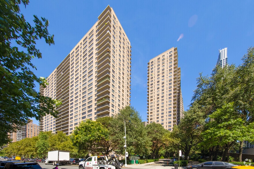 More Photos Of 140 West End Ave, New York Apartments For Sale