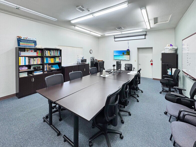 More Photos Of 640 E Main St, Grass Valley Office For Sale